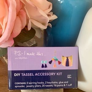 DIY TASSEL ACCESSORY KIT AGES 14+